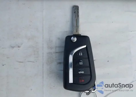 2019 Toyota Camry L/Le/Xle/Se/Xse z USA, uszkodzony, nr VIN 4T1B11HK9KU179759